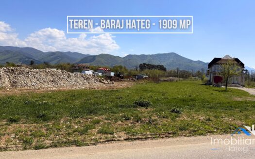 Teren intravilan – Hateg (zona baraj) | 1.909 mp | Front stradal 18 ml